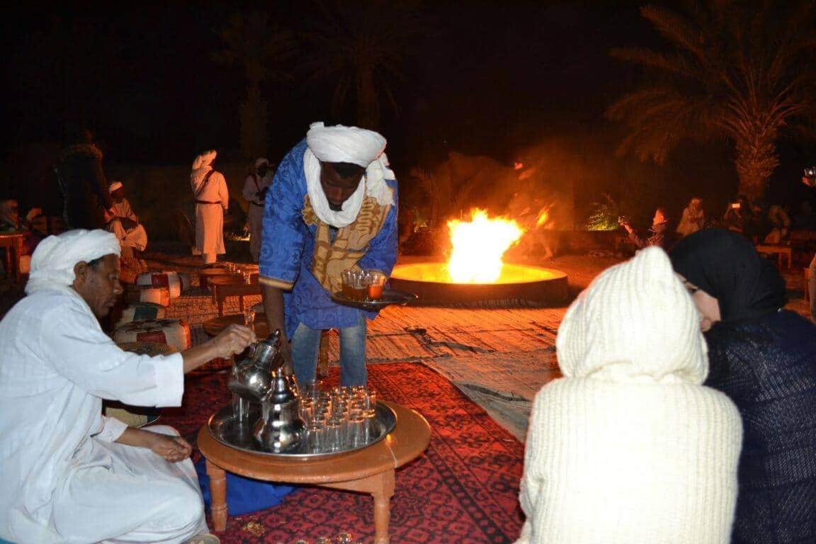 Riad Gnaoua Khamlia Merzouga Buitenkant foto